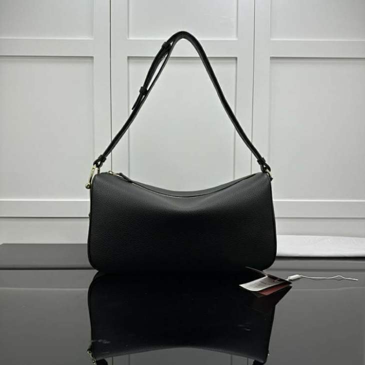 Picture of Gucci Handbags _SKUfw218199944fw